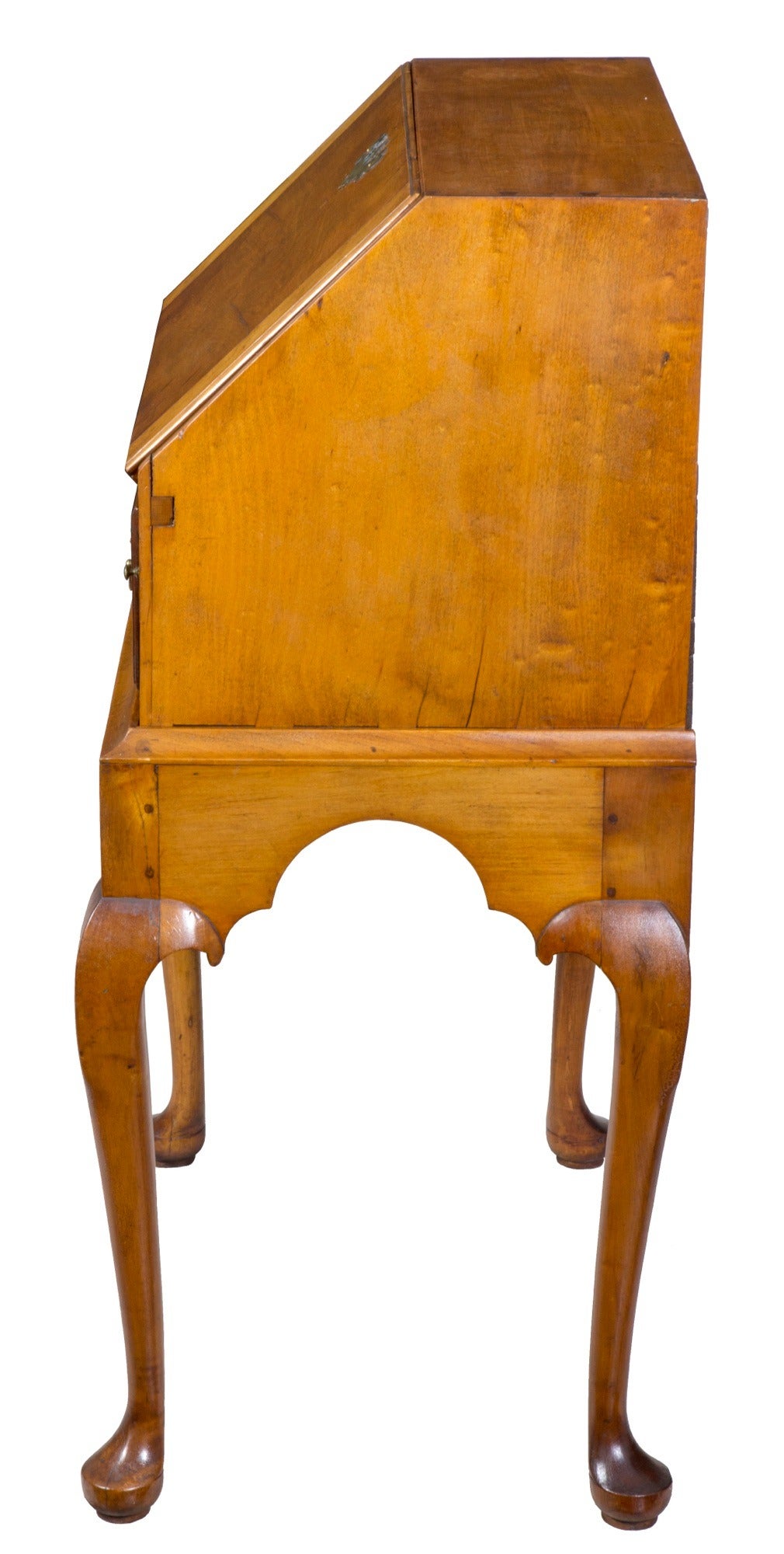Mid-18th Century Diminutive Maple Queen Anne Lady’s / Child’s Desk on Frame, Salem, circa 1760 For Sale