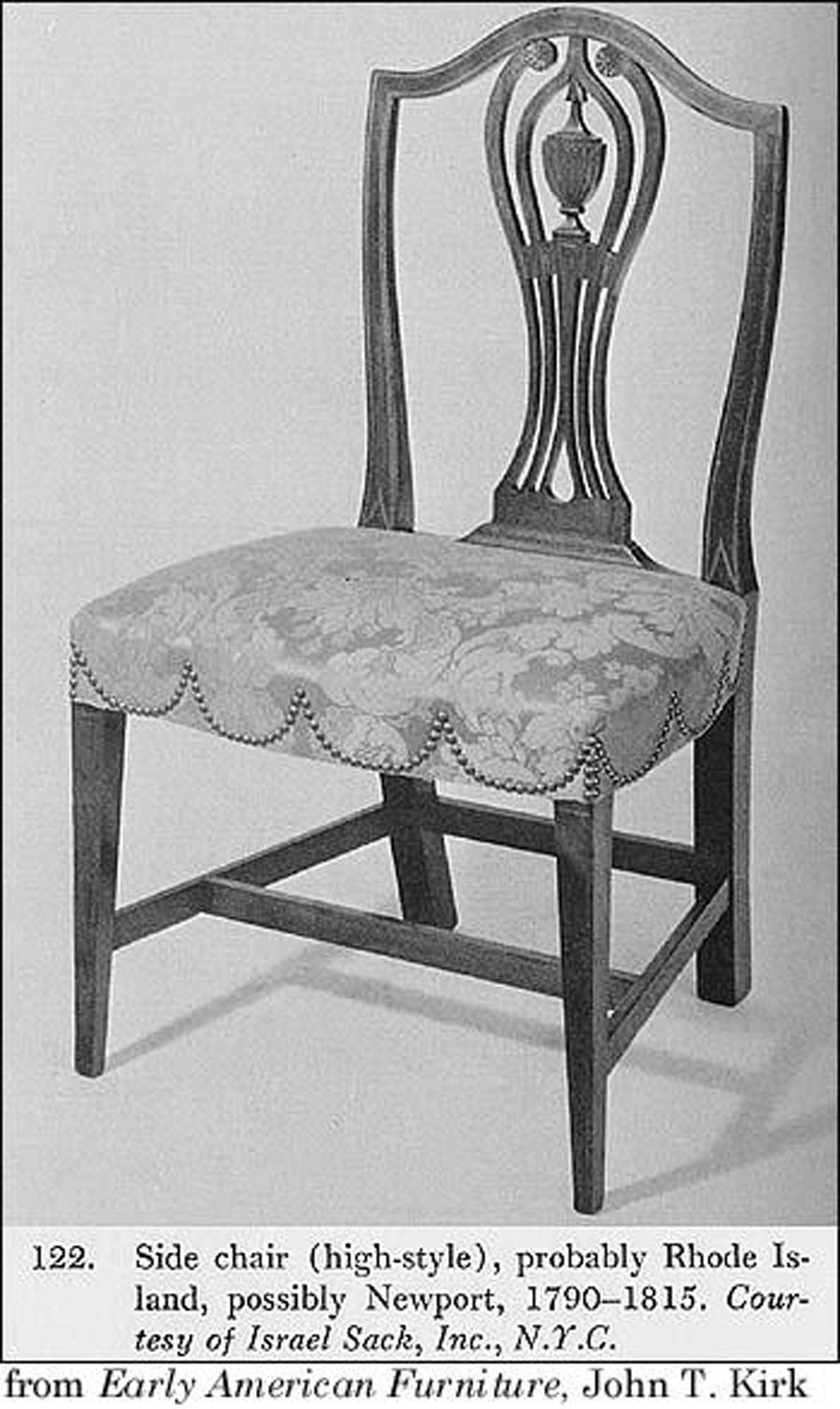 Mahogany Hepplewhite Armchair, Rhode Island or Connecticut, circa 1800 For Sale 5