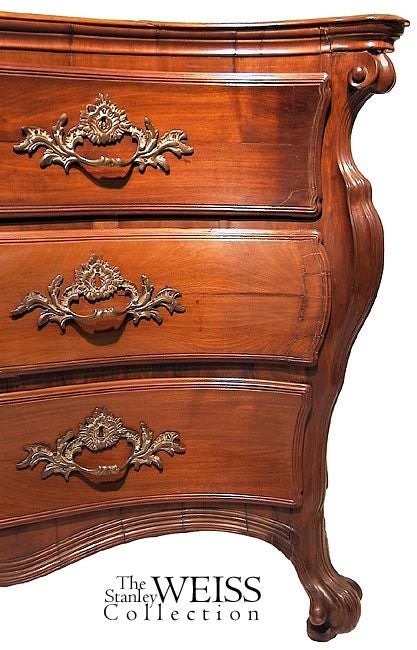 Large Mahogany Bombe Commode, Continental In Excellent Condition In Providence, RI