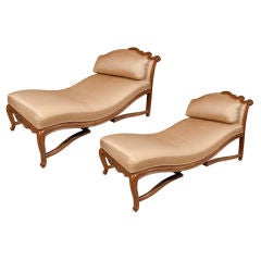 Pair of very elegent vintage silk chaise longues.