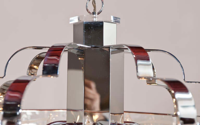 Fredrick Ramond Chrome and Etched Glass 8 Light Chandelier In Excellent Condition For Sale In Toronto, ON