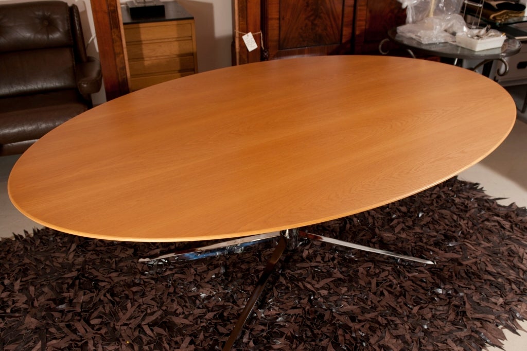 American Oval Knoll Dining Table For Sale