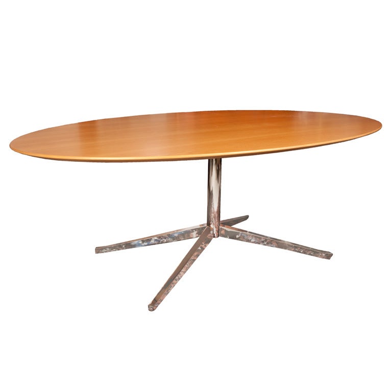 Oval Knoll Dining Table For Sale