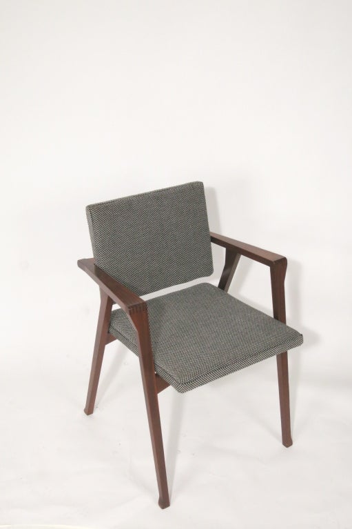 Franco Albini
Poggi
Italy 1955

Chair design by Franco Albini in 1955 for Poggi.