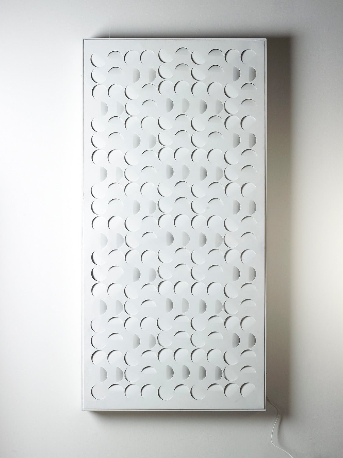 Giacomo Benevelli.
Arabesco wall light,
Italy, 1970.
Manufactured by Missaglia.
Aluminum, wood.
Measures: 78 H x 3.25 D x 38.75 W inches.