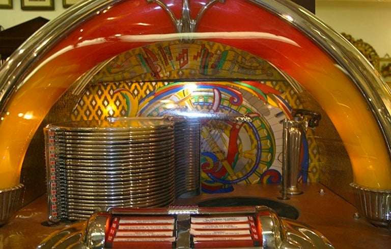 Juke Box In Excellent Condition In New York, NY