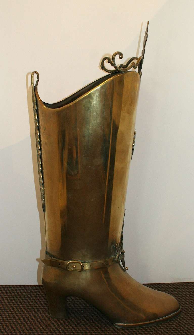 Brass Boot Umbrella Stand In Excellent Condition For Sale In New York, NY