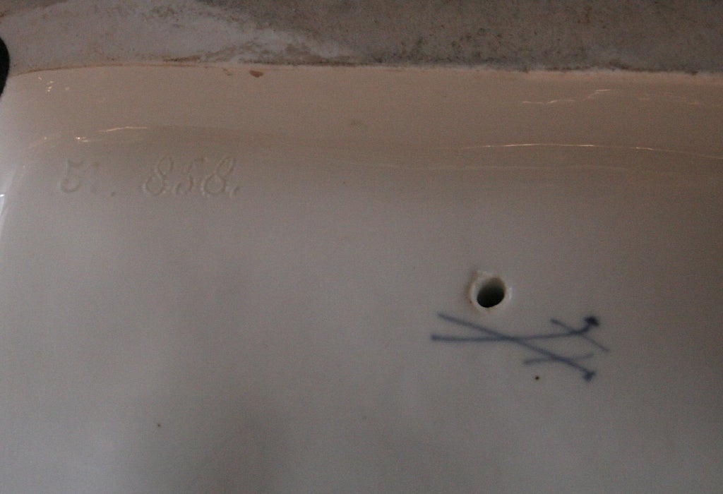 German Meissen's America from the Continent Series