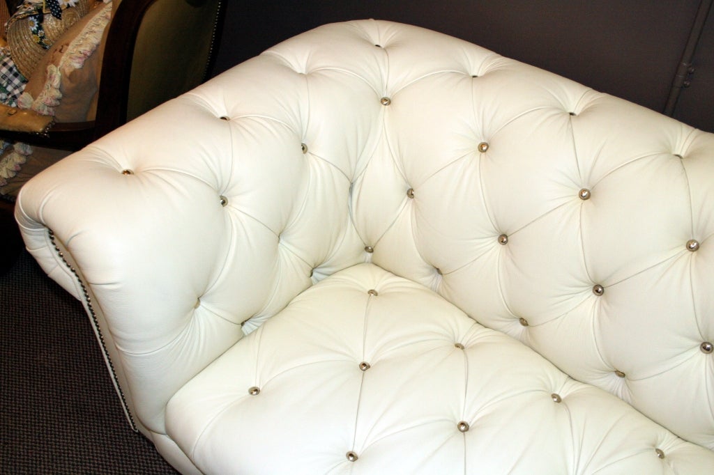 Tufted White Leather Sofa In Excellent Condition In New York, NY