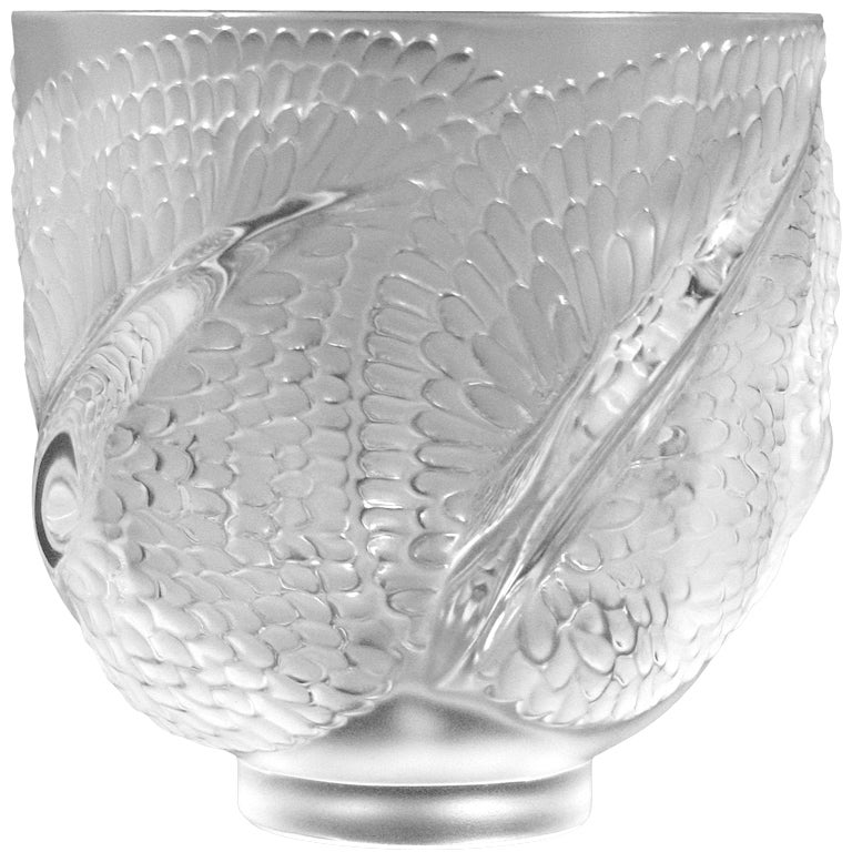 Lalique France Andromeda Crystal Vase style# 123040 For Sale