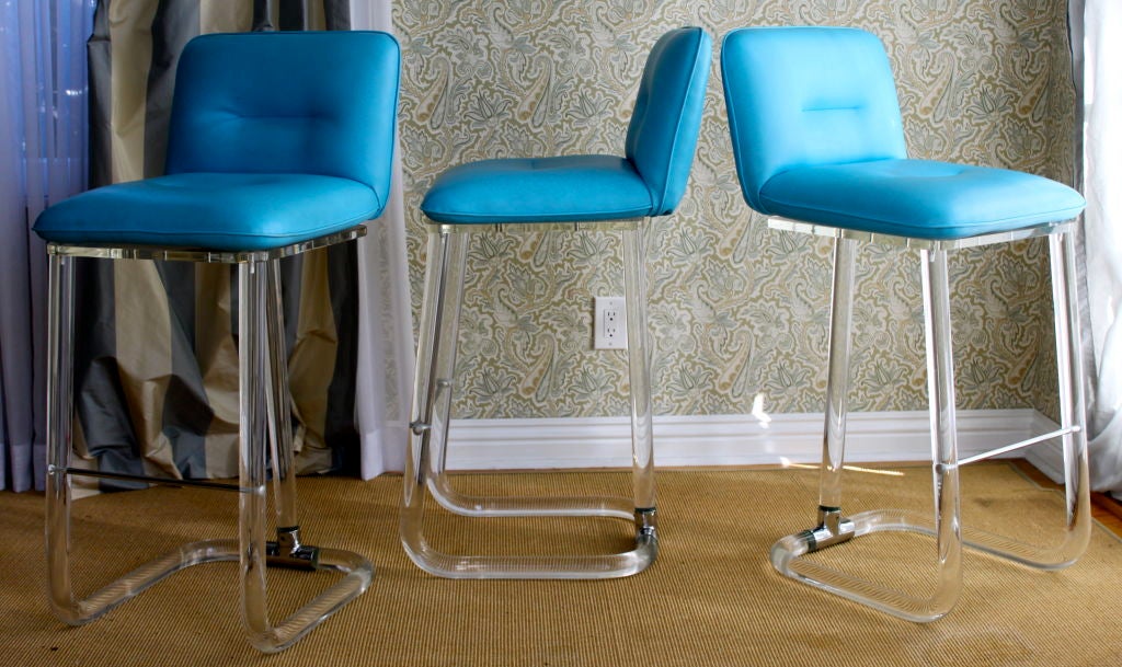 Set of 3 Lion in Frost Swivel bar stools 1