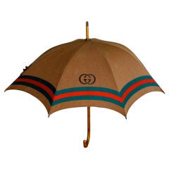 Vintage Gucci Umbrella with bamboo Handle & Ribs