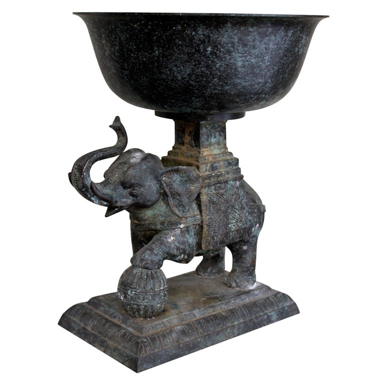 Vintage Circus Elephant Jardiniere
