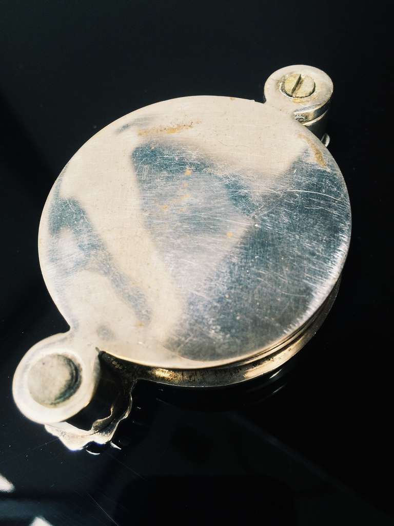 Mother-of-pearl and Silver Magnifying Glass In Excellent Condition In Los Angeles, CA