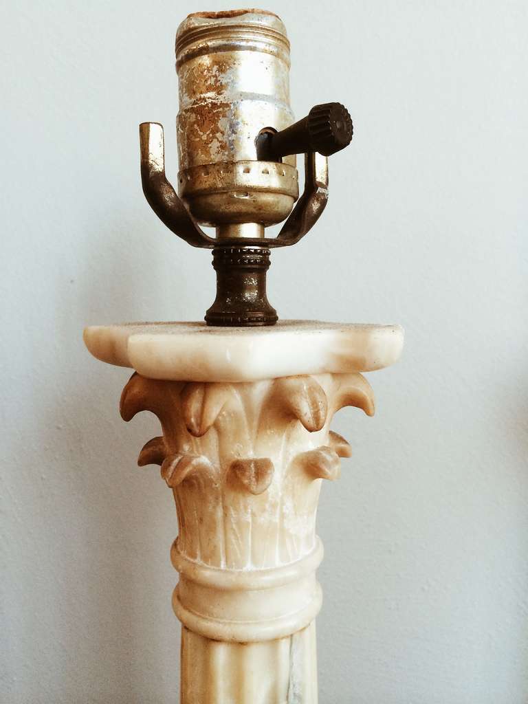 Pair of Alabaster Table Lamps In Good Condition In Los Angeles, CA