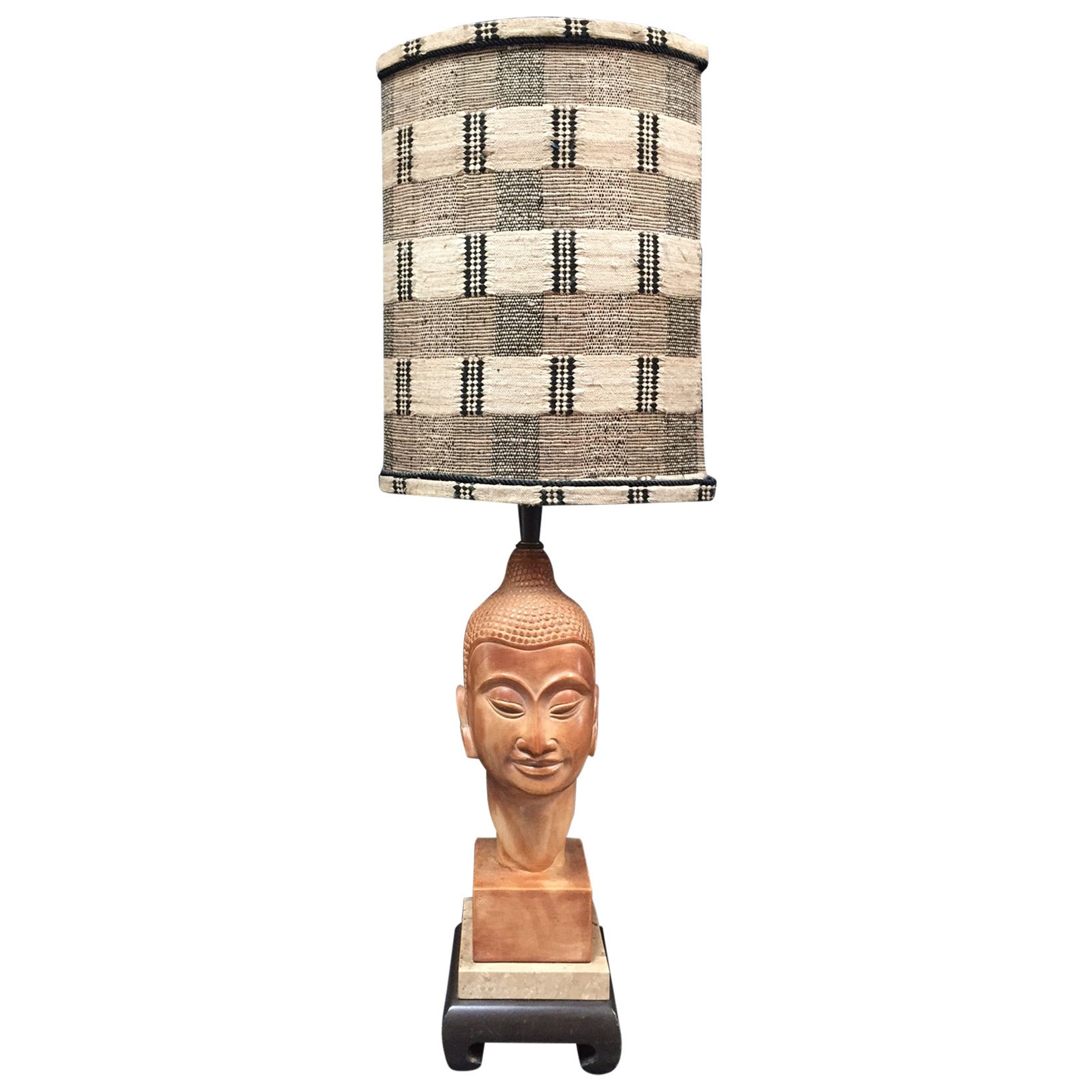 Buddhistische Tischlampe mit Stammesschirm