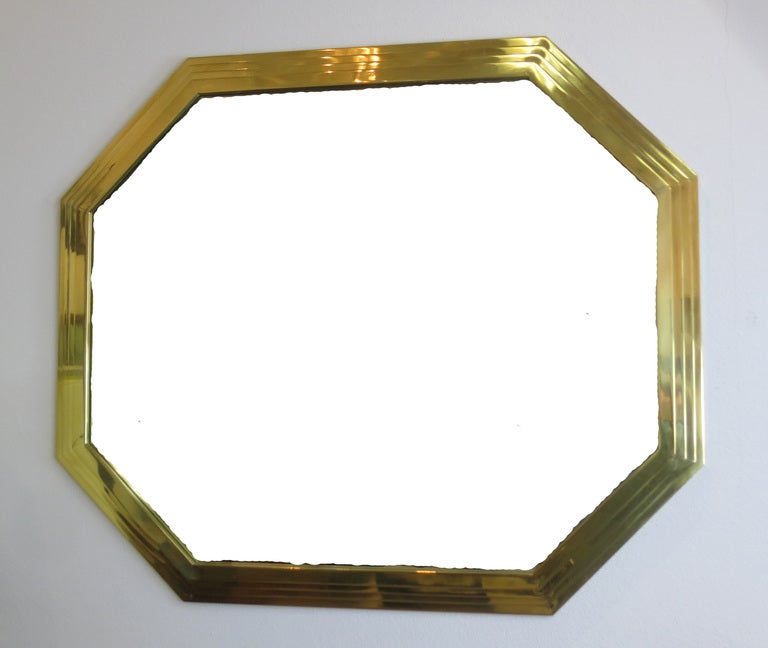 Mid-century Italian Octagonal Brass Mirror In Good Condition In Palm Springs, CA