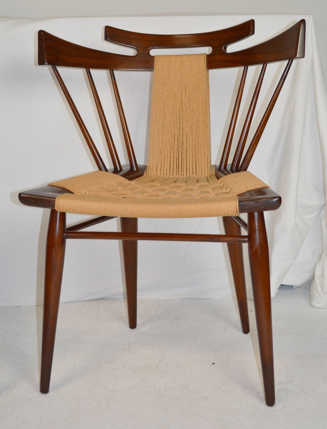 Set di otto sedie da pranzo Edmund J. Spence