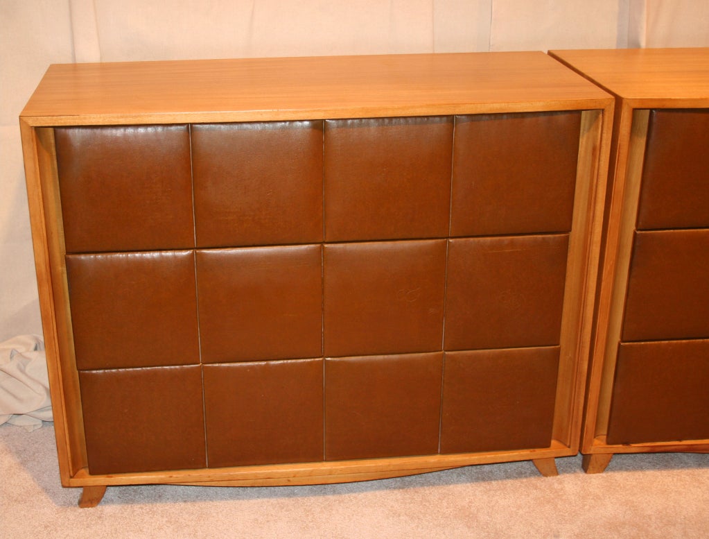 Americano Coppia di cassettiere di Gilbert Rohde per Herman Miller in vendita