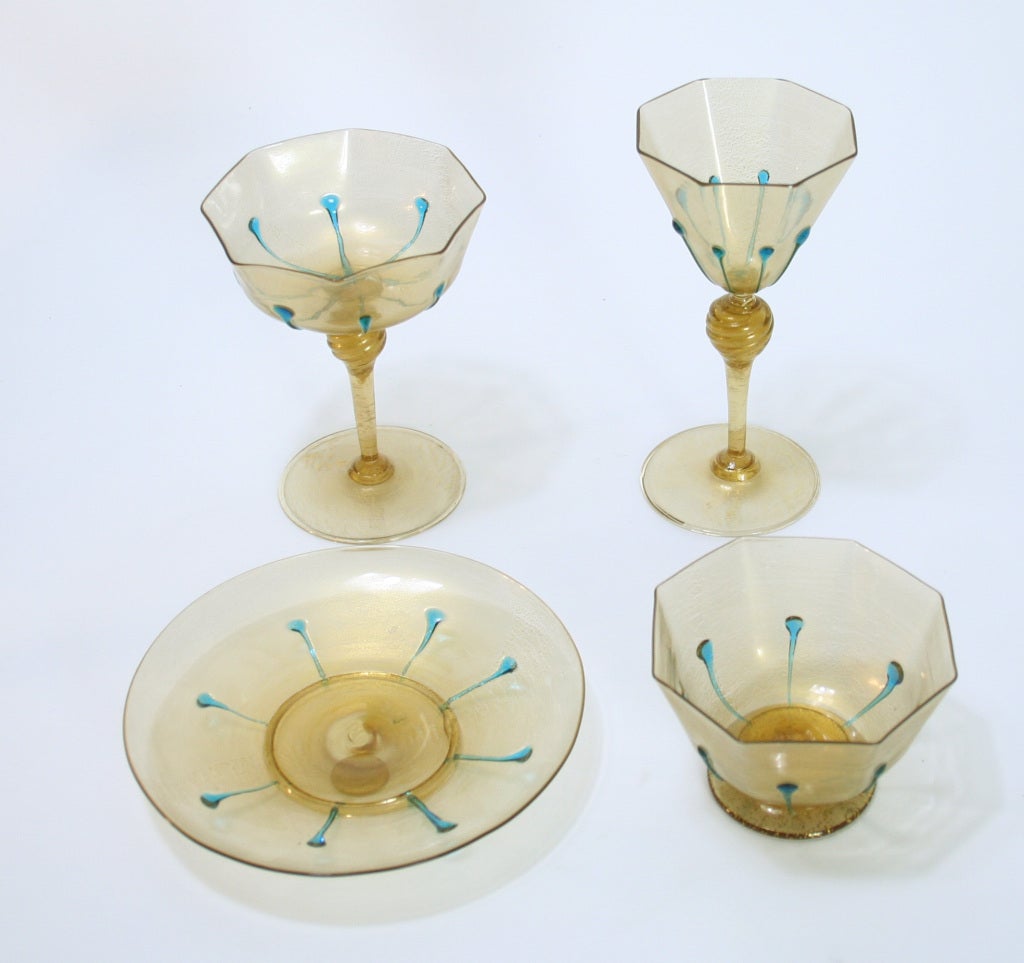 Mid-Century Modern Ensemble de verres à pied vénitiens Galliano Ferro en vente