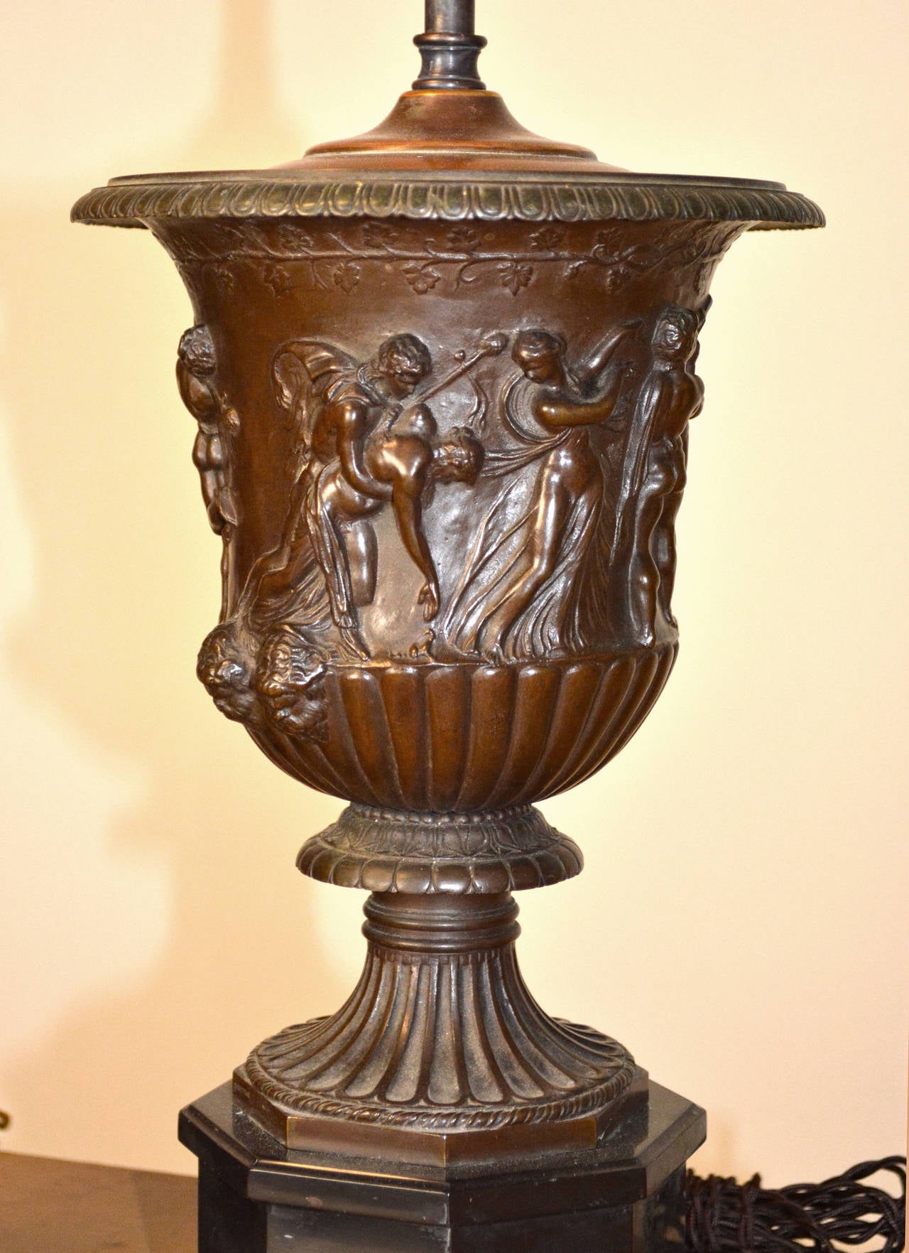 French Pair of Barbedienne Bronze Medici Urn Lamps For Sale