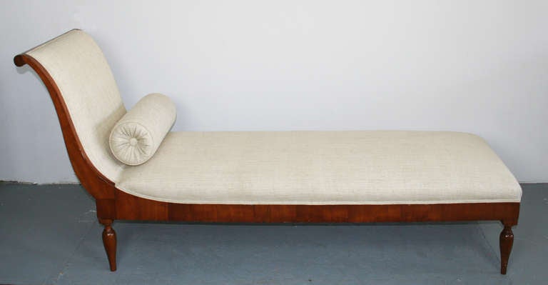 Biedermeier Neoclassical Recamier In Excellent Condition In Palm Springs, CA