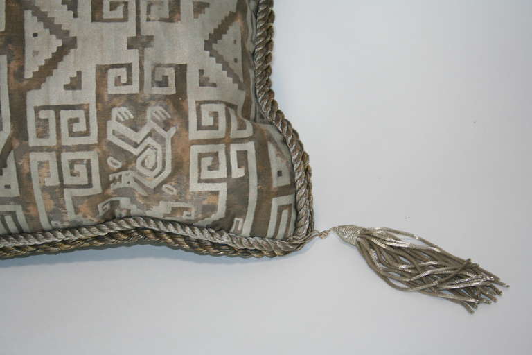 Vintage Fortuny Pillow In Good Condition For Sale In Palm Springs, CA