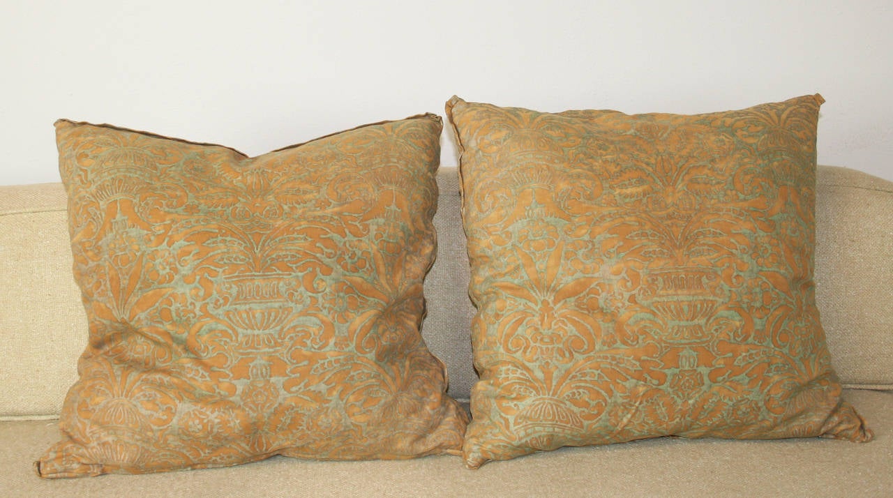 Pair of Vintage Fortuny Pillows In Good Condition In Palm Springs, CA