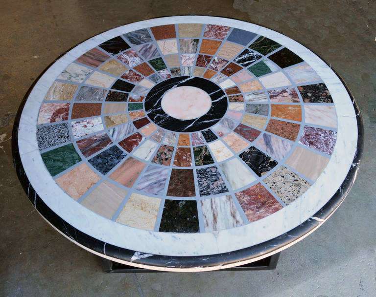 italien Table basse vintage en marbre spécimen en vente