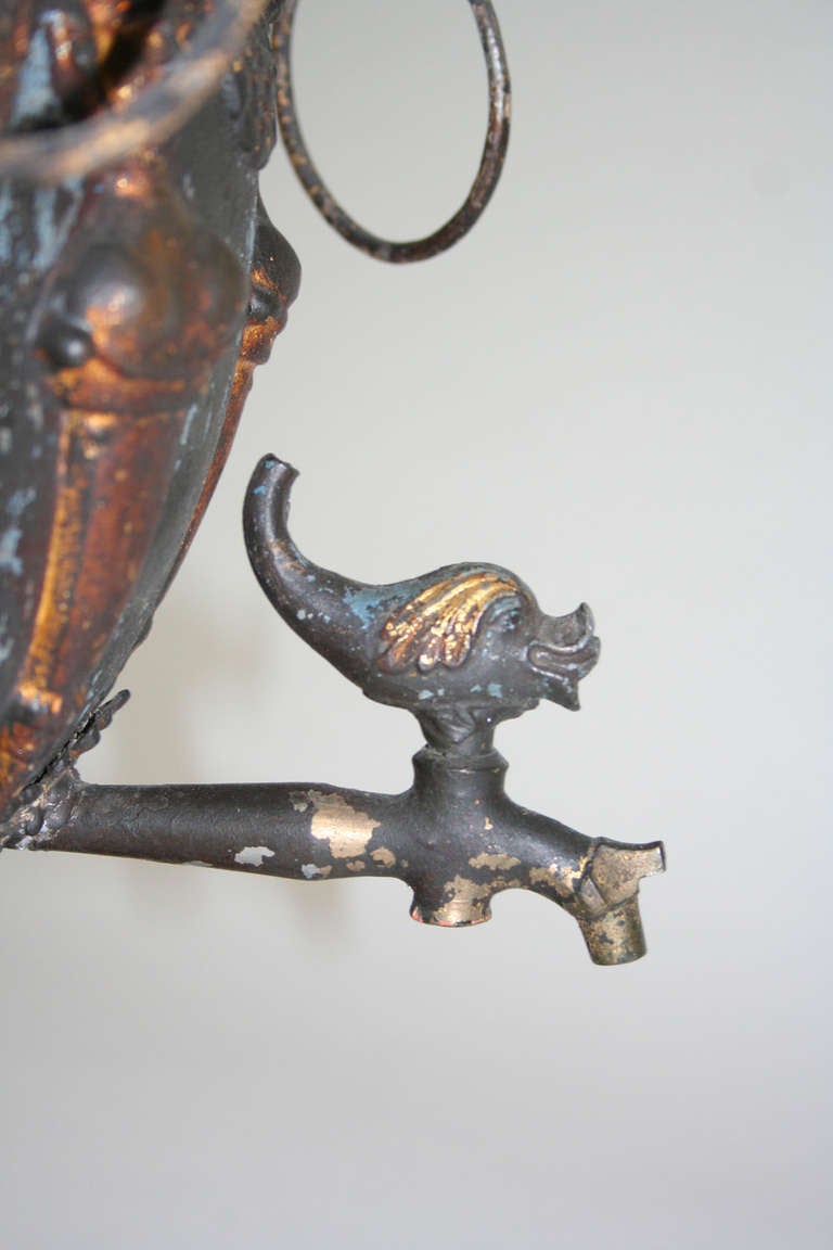 Antiker Samovar-Töpfer als Lampe montiert (Feinblech) im Angebot