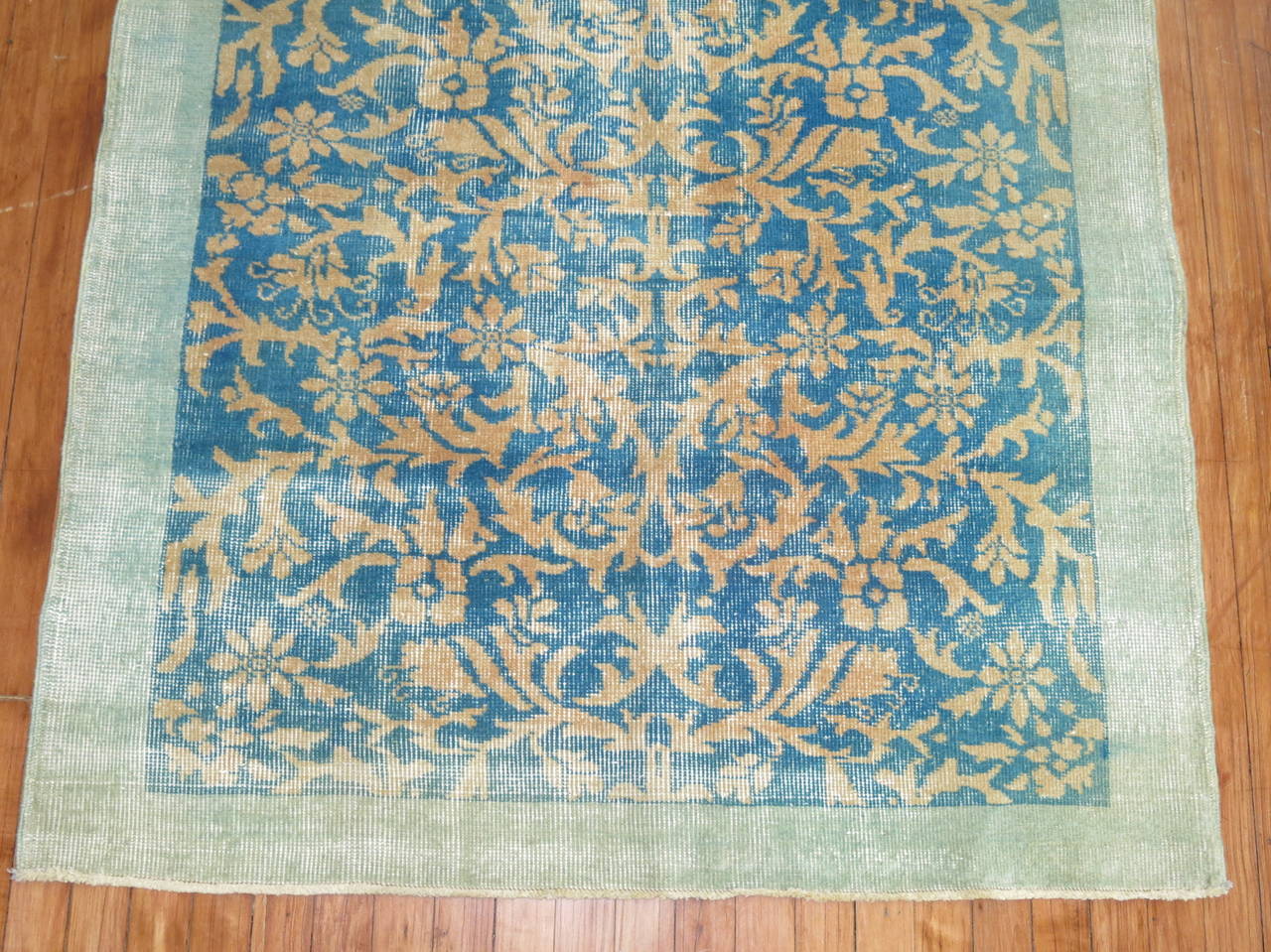 Türkischer Vintage-Teppich in Türkis (Handgeknüpft) im Angebot