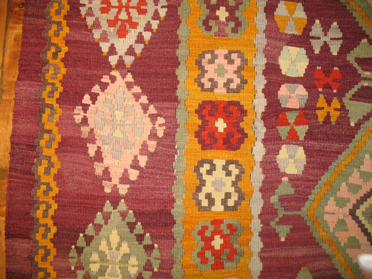 Cheerful handmade Turkish Kilim flat-weave.