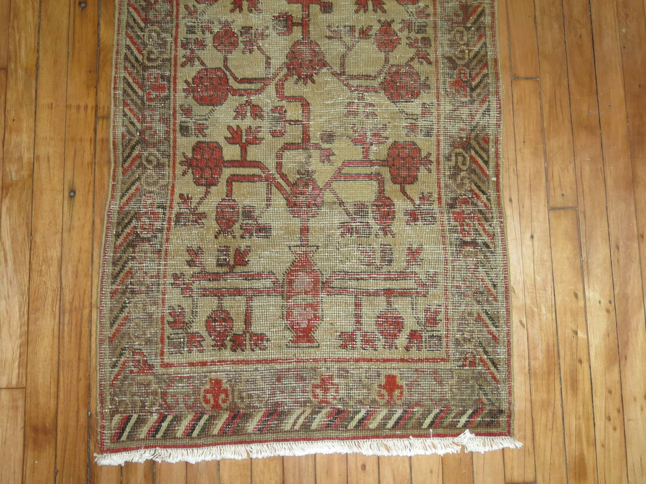 Rare size Classic pomegranate motif scatter size rug.