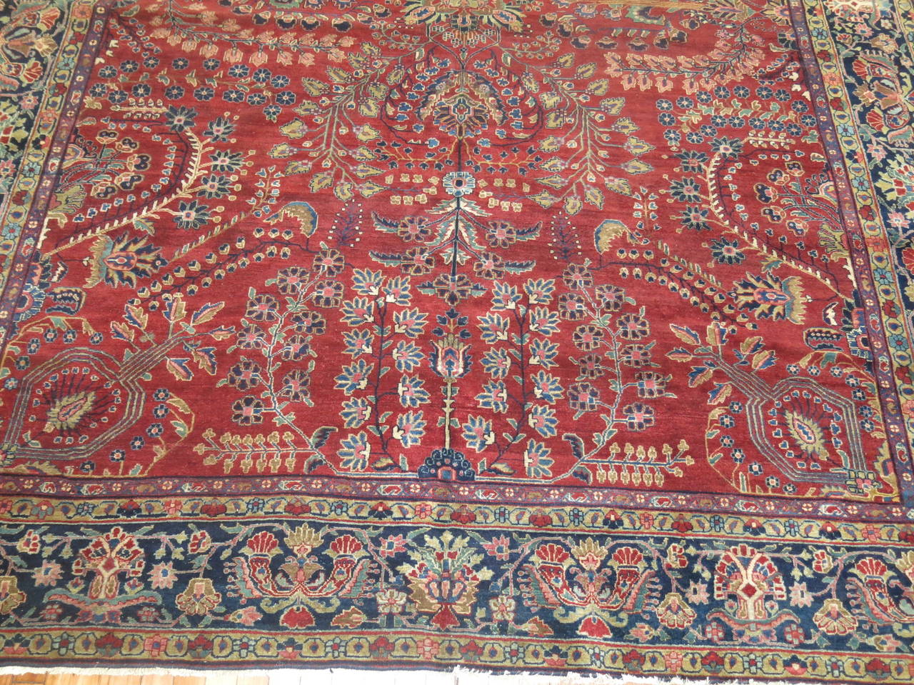 Persian Sarouk Fereghan Rug In Excellent Condition In New York, NY