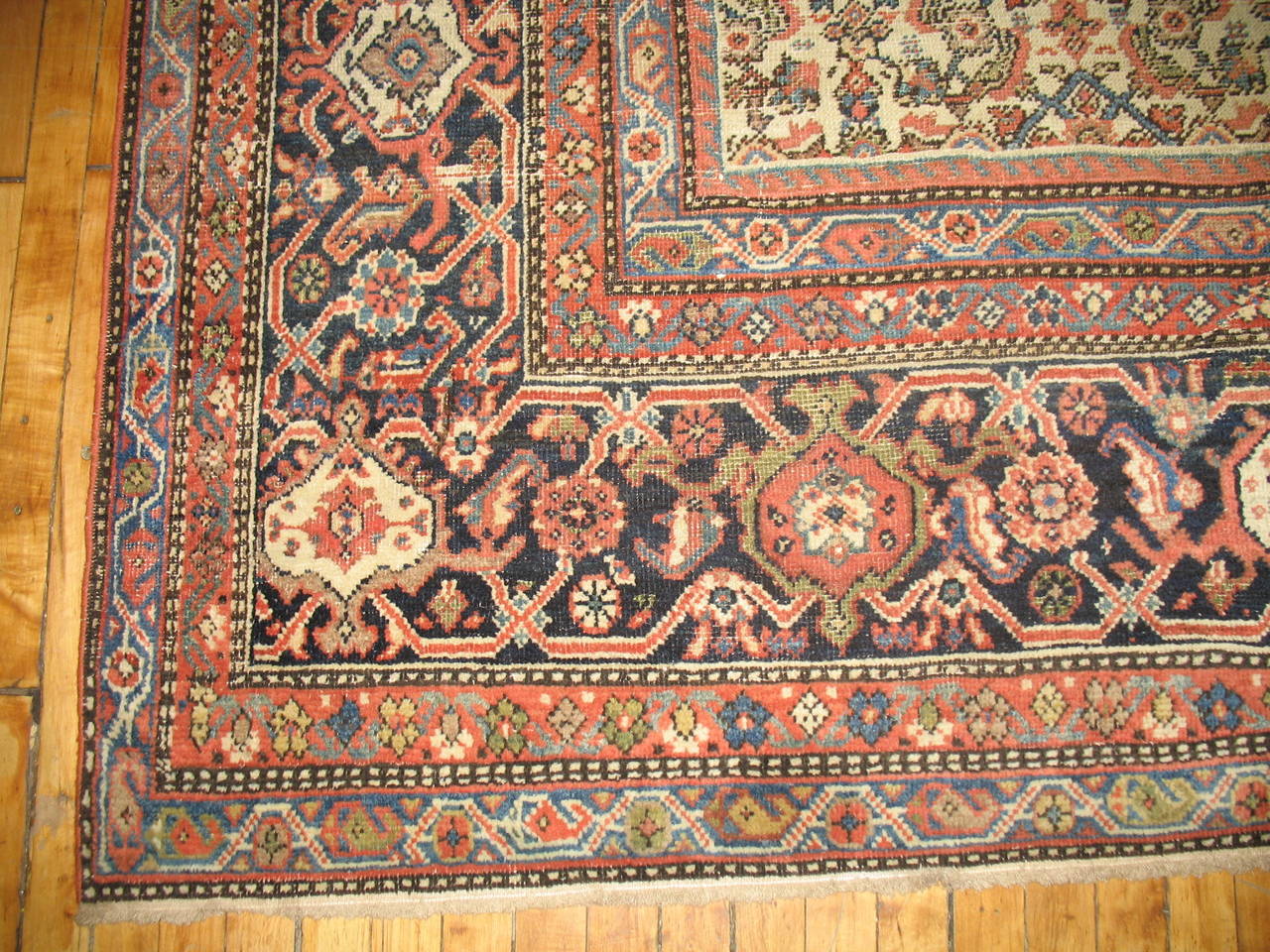 Antique Persian Ferahan Rug In Good Condition In New York, NY