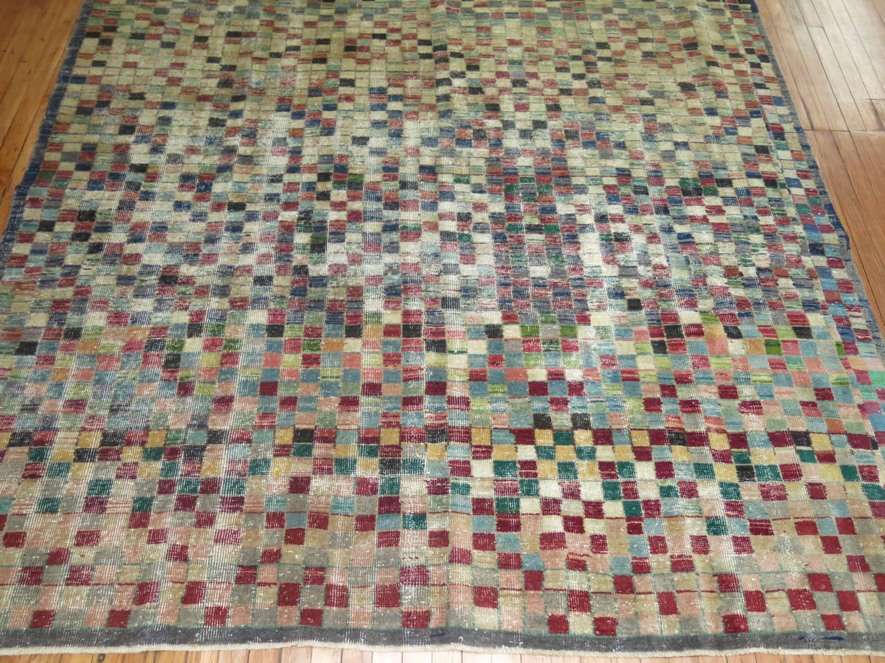 Wool Worn Turkish Checker Motif Deco Room Rug For Sale