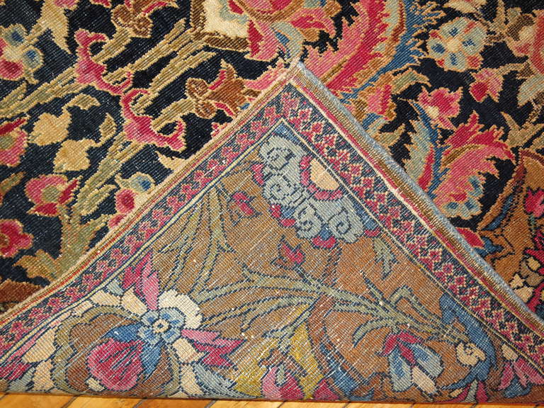 Ein absolut phänomenaler indischer Agra-Teppich aus dem frühen 20. Jahrhundert in Juwelentönen.

Größe: 4'9