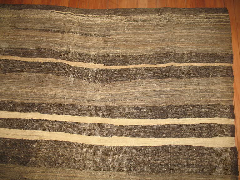 Vintage Turkish Modernism Kilim In Good Condition For Sale In New York, NY