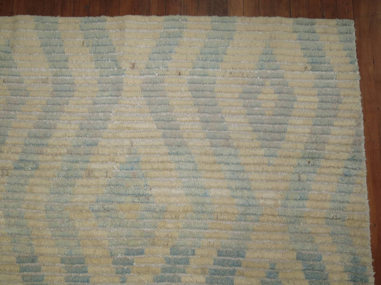White Blue Gray Modern Turkish Tulu Carpet In Good Condition For Sale In New York, NY