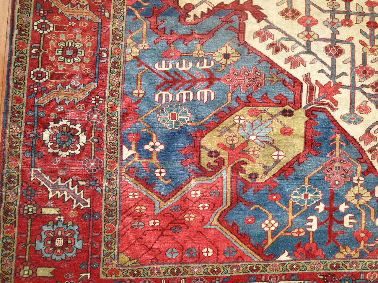 Hand-Woven 19th Century Antique Persian Serapi Rug For Sale