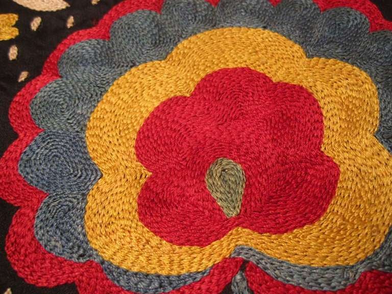 Vintage Suzanni Embroidery In Excellent Condition In New York, NY