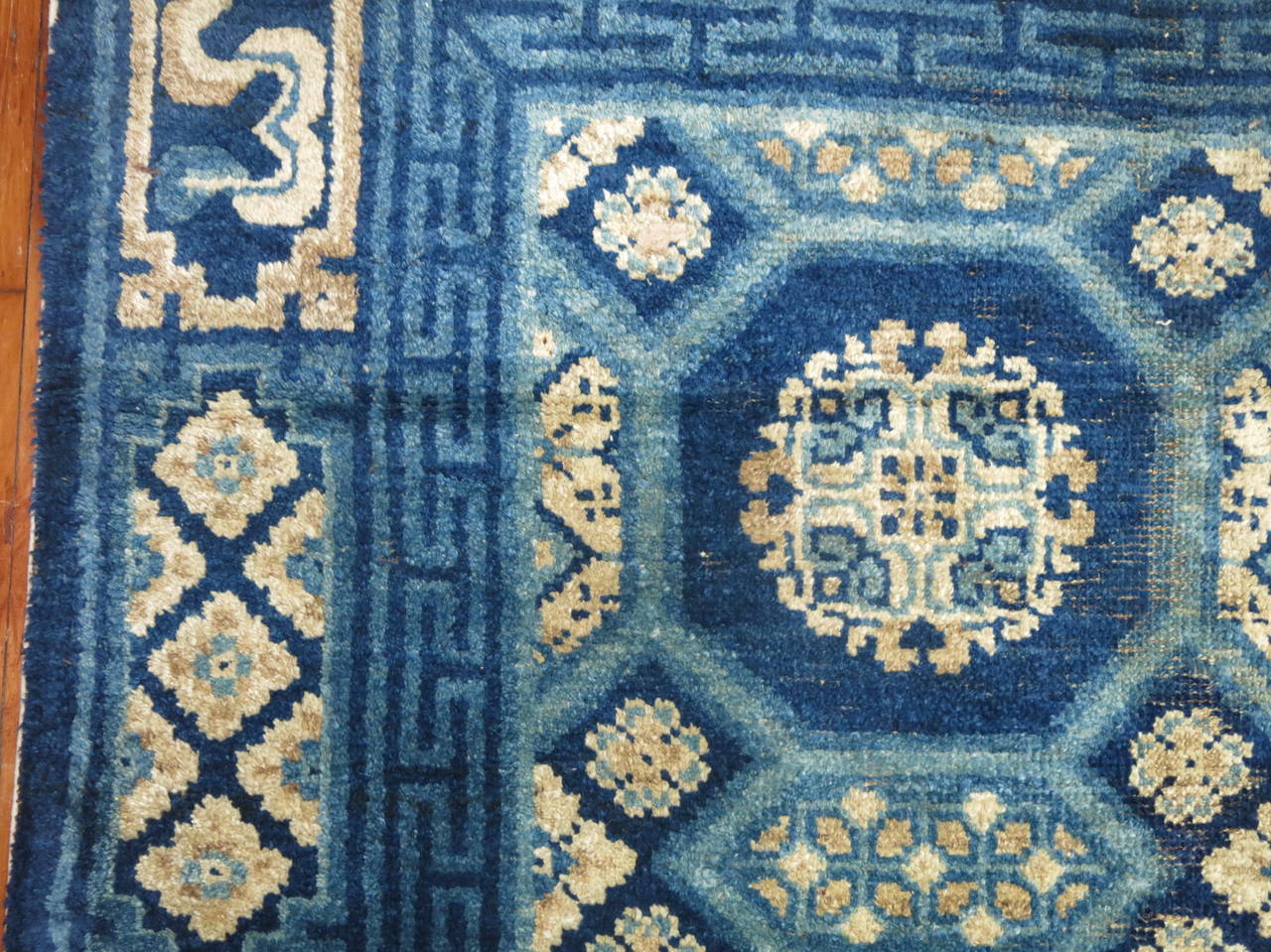 chinese peking rug