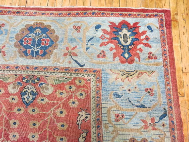 Antique Mahal Sultanabad Rug In Excellent Condition In New York, NY
