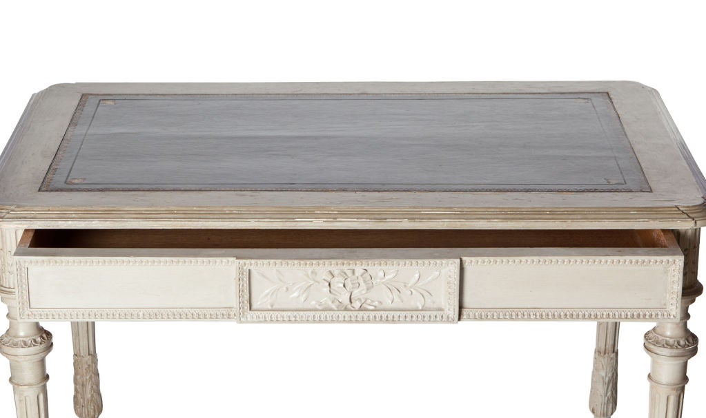 Napoleon III Pale Green Painted Ladies Writing Desk from Provence<br />
Delicate Carving<br />
Hidden Drawer<br />
Replaced Leather Writing Top