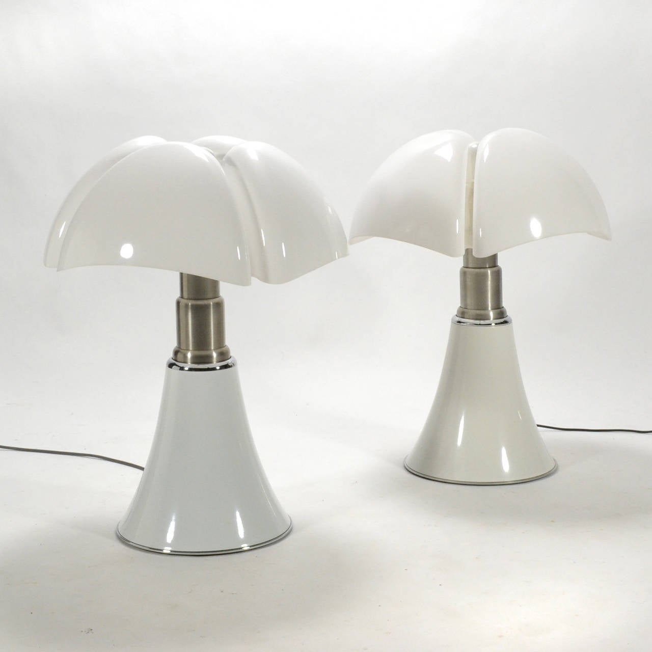 Italian Pair of Gae Aulenti Pipistrello Table Lamps