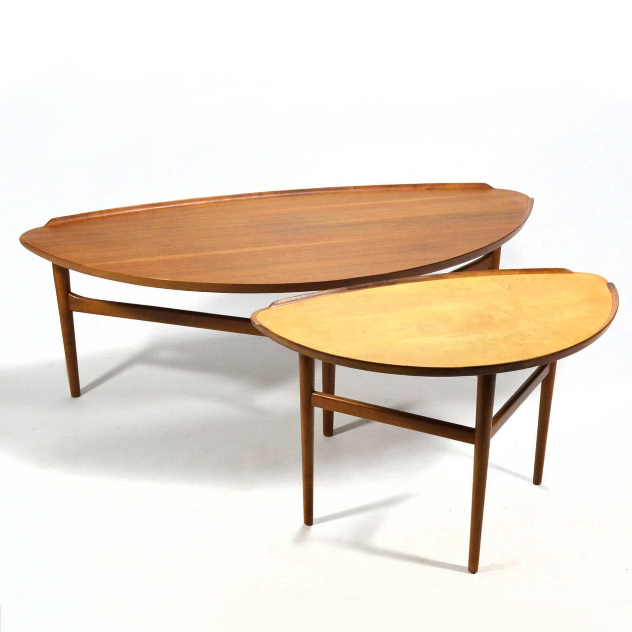 Table Finn Juhl en vente 3