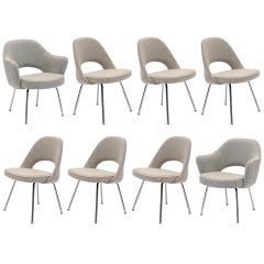 Set of 8 Saarinen chairs upholstered in Cato