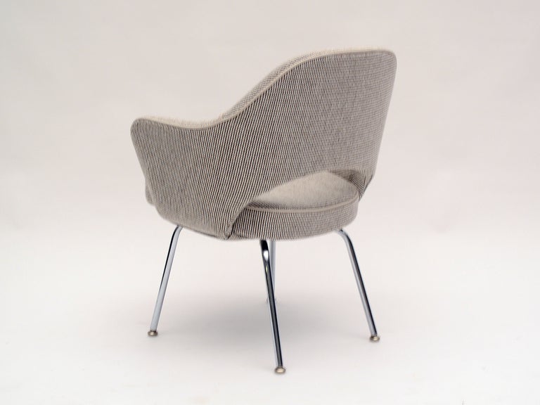American Set of 8 Saarinen chairs upholstered in Cato