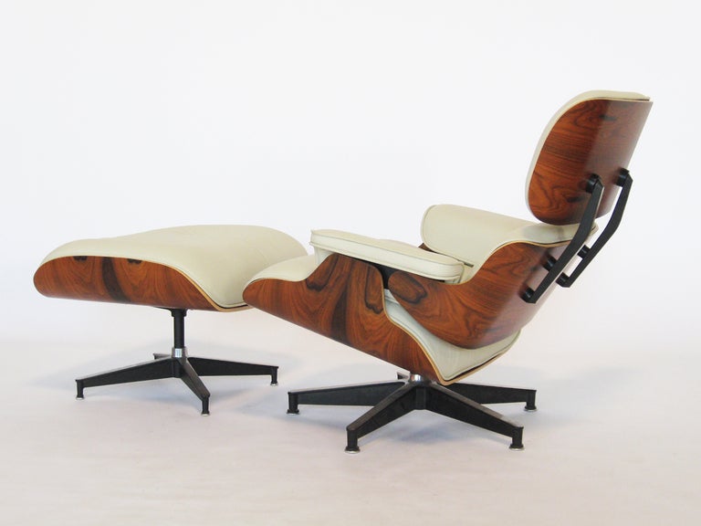 Eames Lounge Chair And Ottoman In Excellent Condition In Highland, IN