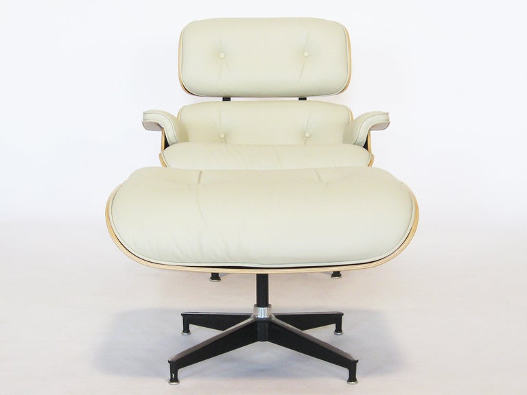 Eames Lounge Chair And Ottoman 2